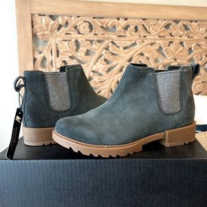 Emelie II Chelsea sorel boots